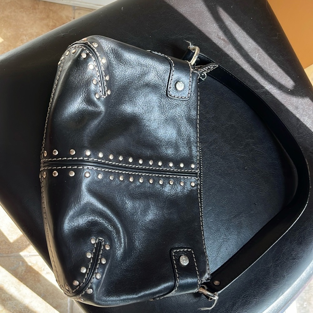 Michael kors versatile pocketbook black studded